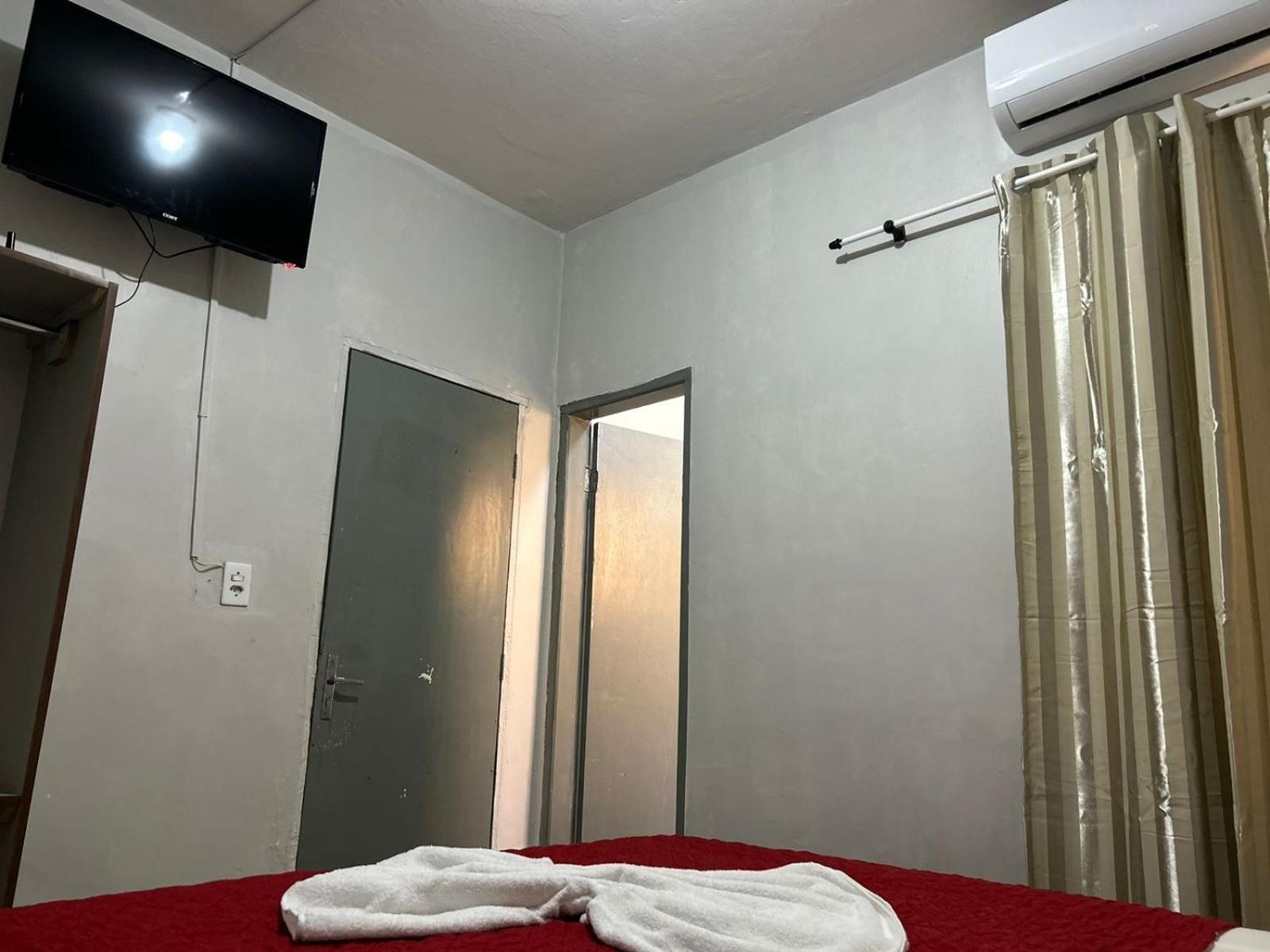 Cerrado Plaza Hotel -โดราโดส ภายนอก รูปภาพ